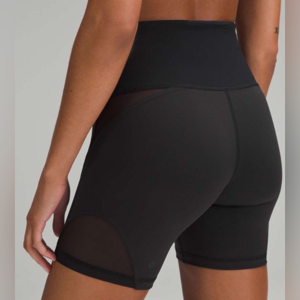 🌼Lululemon Mesh Panel Wunder Train High-Rise Short 6" Black Size 2
